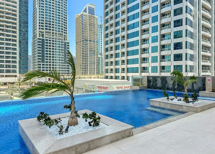 Brand New Luxurious 3Br - Pool, Gym & Uptown Views